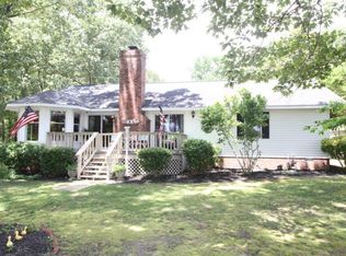224 Bah Ln, Shacklefords, VA 23156