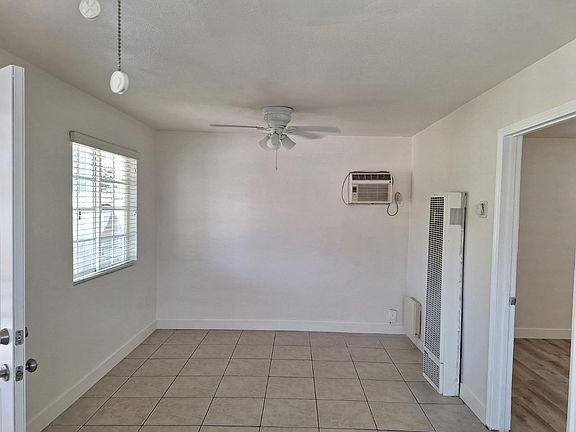 2nd image of 941 N F St