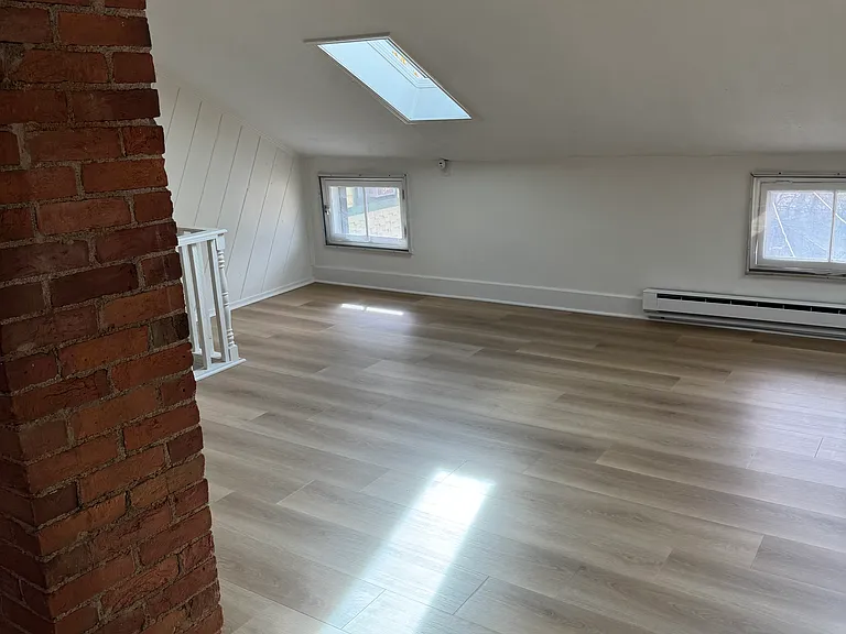 839 Perry St #3 — Photo 11