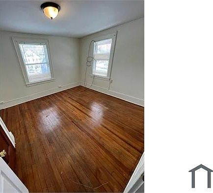 3rd image of 116 Burrows St