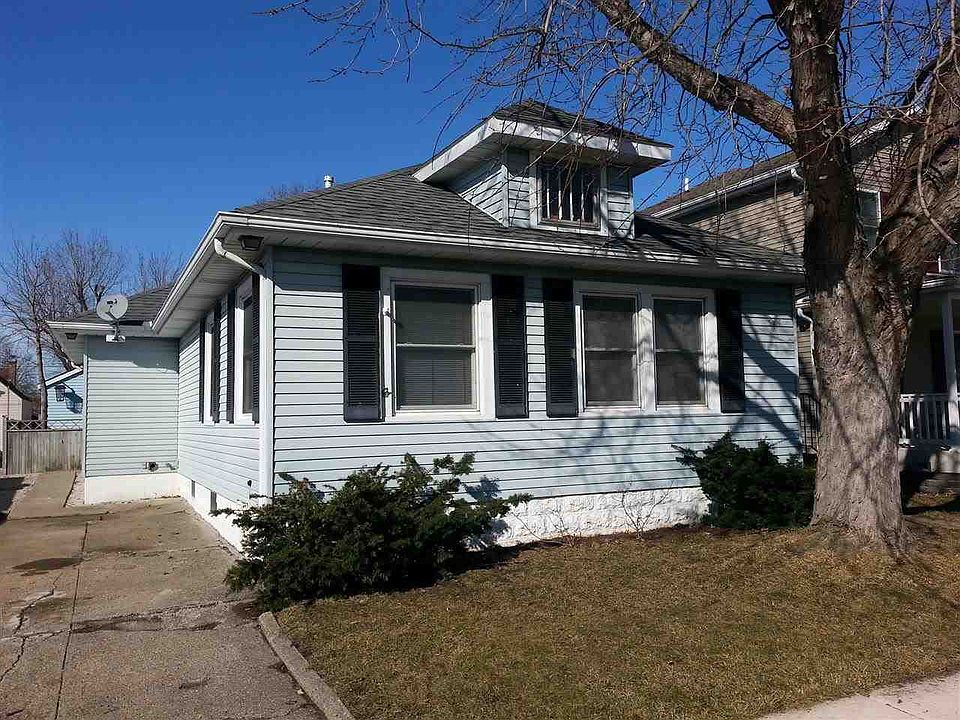 1st image of 514 W 10th St