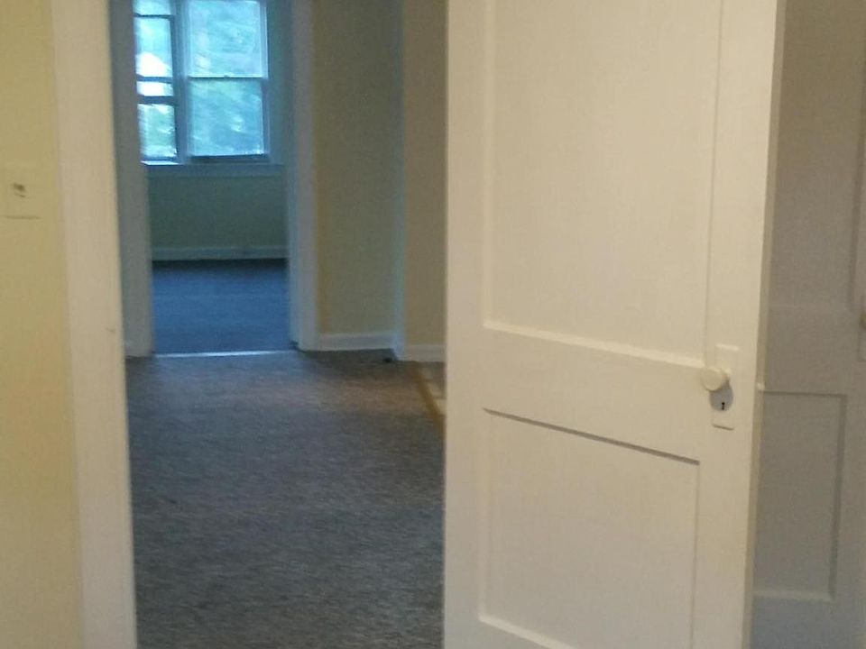 1st image of 2175 Morton Ave #2