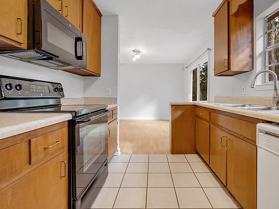 5th image of 1811 Salmon Dr