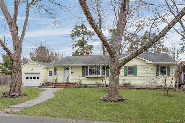 1st image of 220 Linden Ave