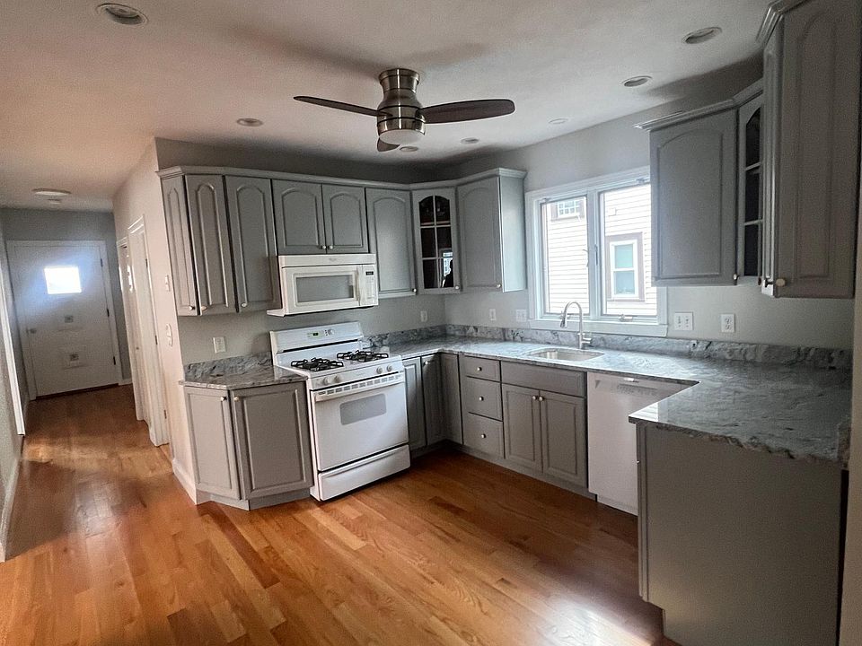 1st image of 85 Windsor Rd #1