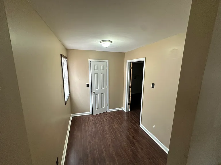 12 Hough St #12 — Photo 7