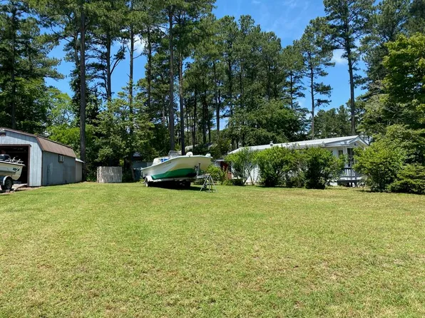 114 Periwinkle Dr, Horntown, VA 23395
