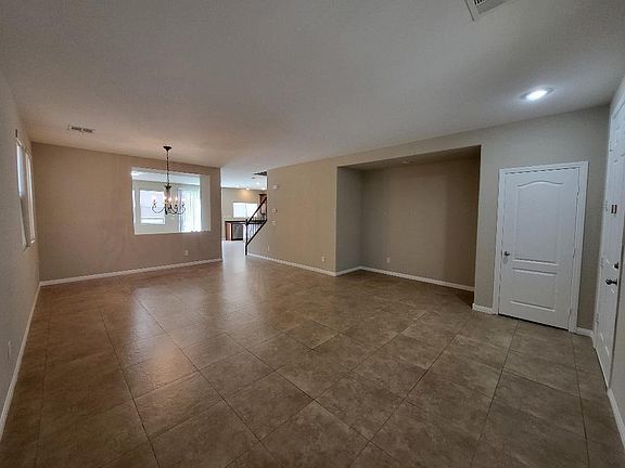 5th image of 783 Calstock Ct