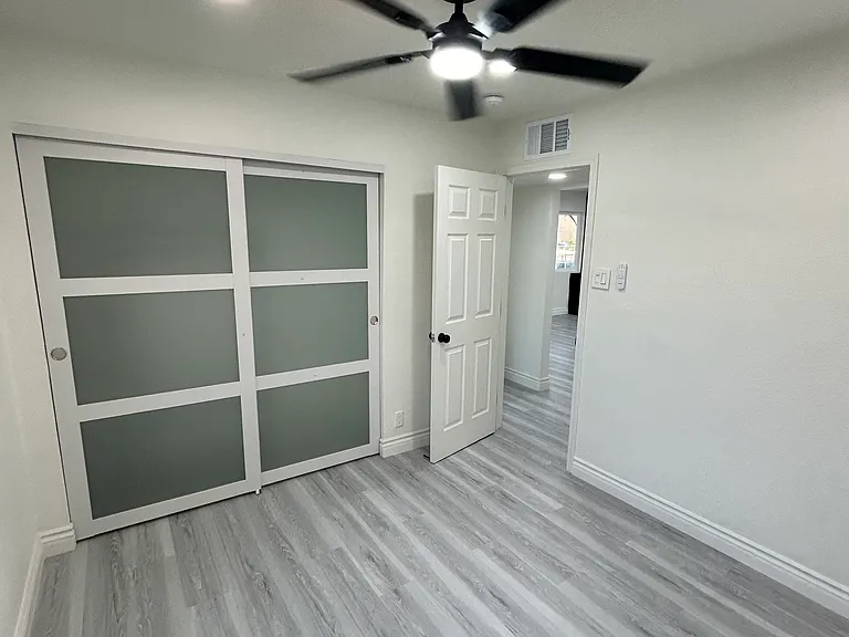 1819 Harding St — Photo 15