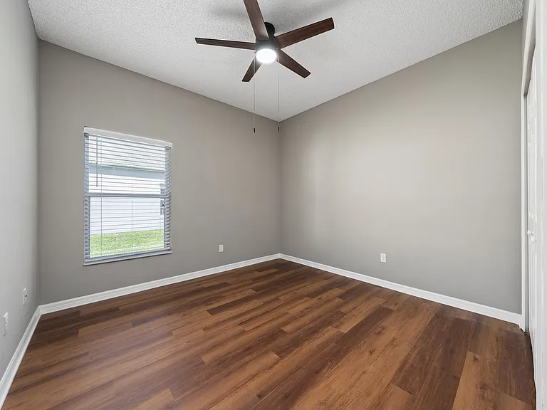 9724 Myrtle Creek Ln — Photo 22