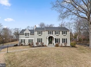 407 Meadowbrook Ave, Wayne, PA 19087