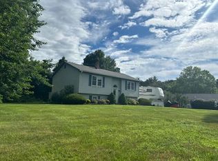 24 Highland Heights Rd, Winthrop, ME 04364