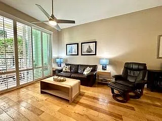 700 E Boynton Beach Blvd #105 — Photo 4