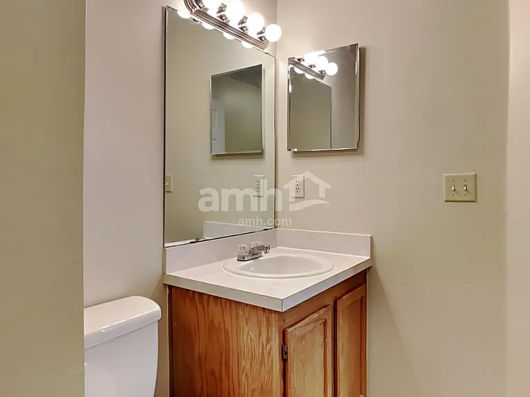 7568 Deer Cove Ln — Photo 14