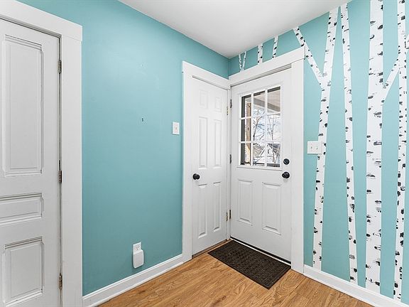 3rd image of 59 Washington St