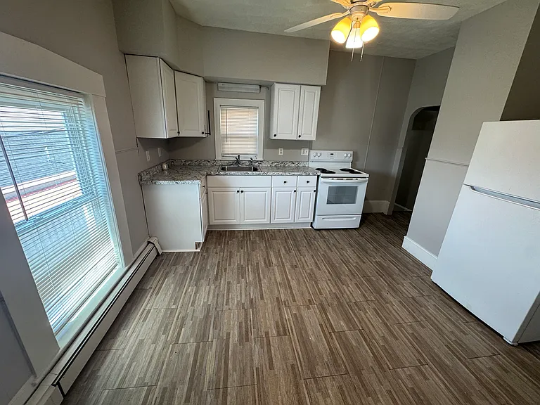 1311 Middlesex St #2F — Photo 3