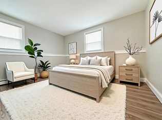 25 Stonehenge Rd APT 6, Londonderry, NH 03053
