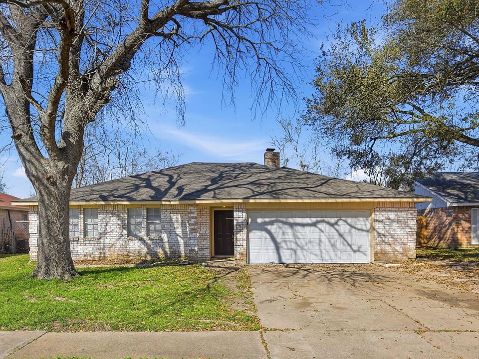 1st image of 14915 Four Winds Dr