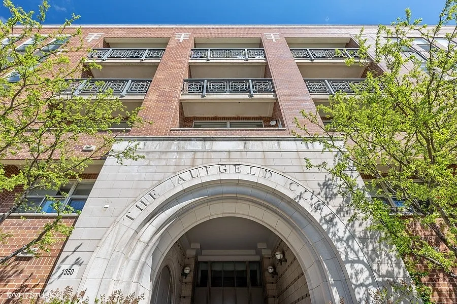 2 bed, 1500 sqft, $4,800 — Photo 1