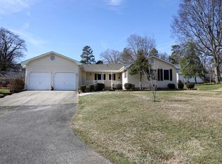 1903 Jackson Ave N, Russellville, AL 35653