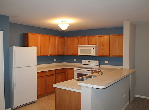 2nd image of 413 Silverstone Dr #413
