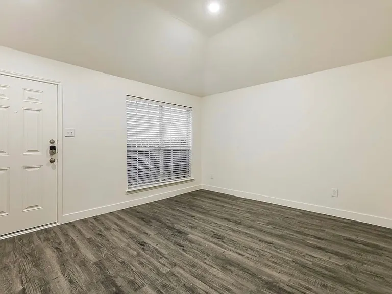 16106 Majestic Glen Ln — Photo 5