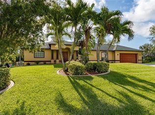 16071 Lakeview Dr, Fort Myers, FL 33908