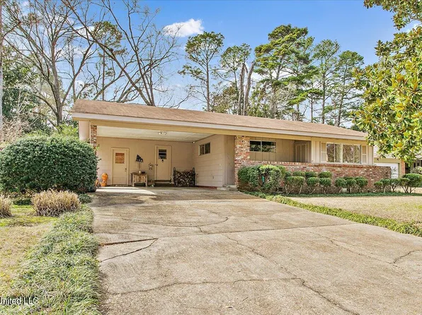 435 Pimlico Pl, Jackson, MS 39211