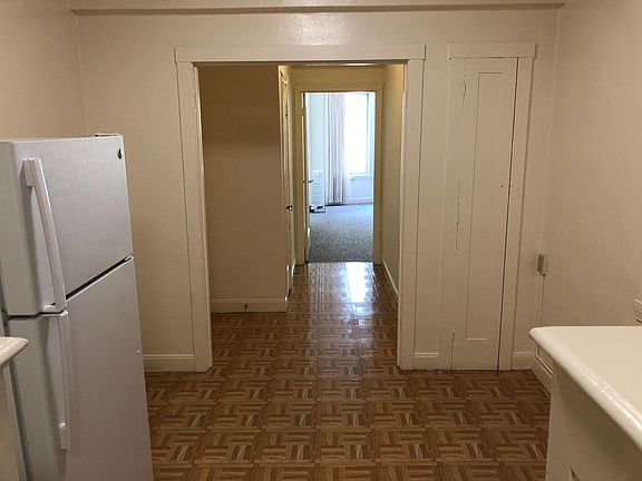 5th image of 1840 Sacramento St APT 104