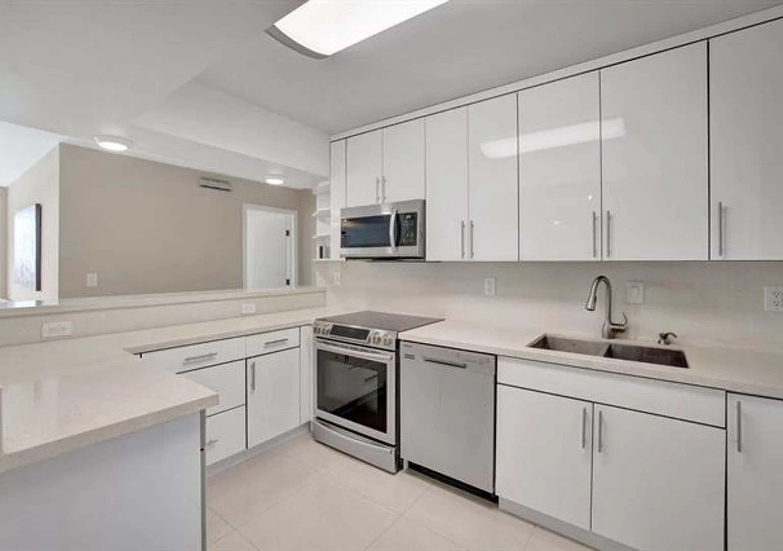 3701 N Country Club Dr cu-907, Aventura, FL 33180 — Photo 1