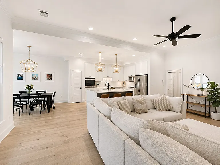 6650 Roux Dr — Photo 7