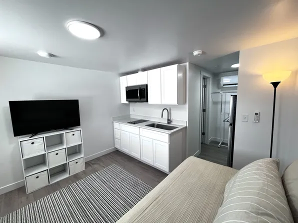 Western Hills Apartments