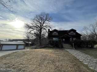 4558 Gateway Dr, Joplin, MO 64804