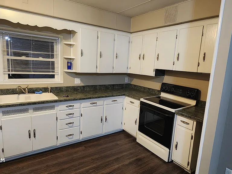 222 Main St #1 — Photo 11