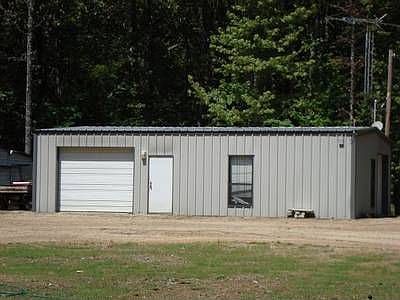 3rd image of 8501 Melanie Ln