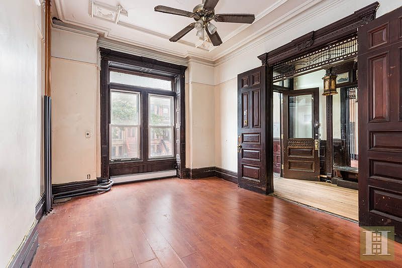 1st image of 253 Jefferson Ave