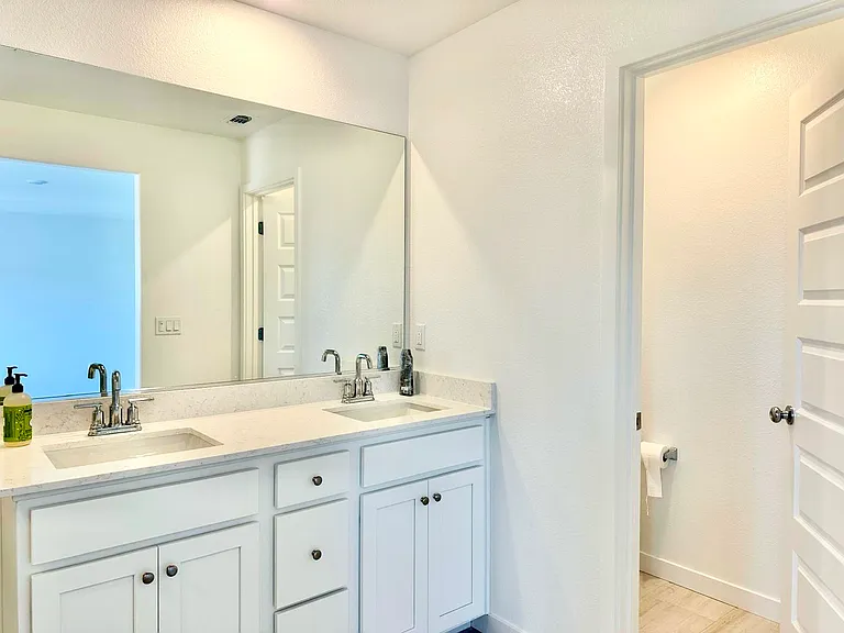 10927 Coral Reef Ln — Photo 17