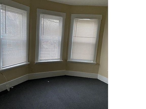 2nd image of 724 Winchester Ave #2