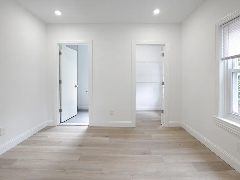 3619 Powelton Ave #2R — Photo 9