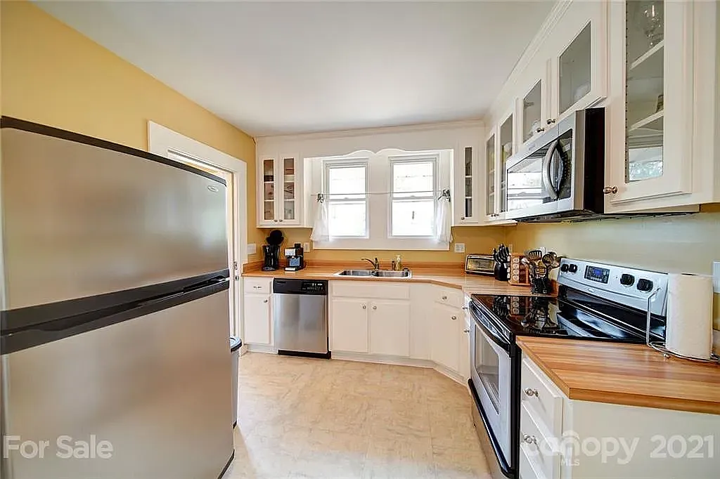 2 bed, 1302 sqft, $1,575 — Photo 4