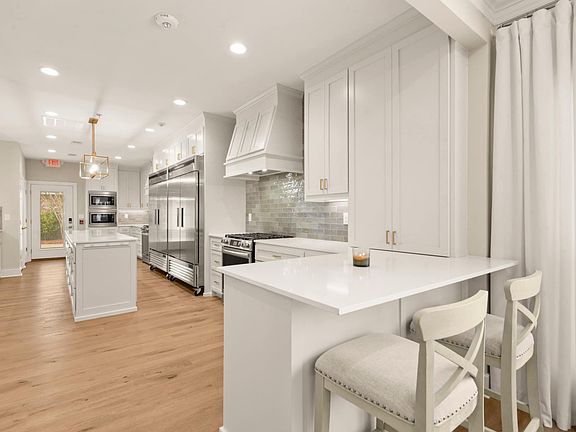 4th image of 13603 Minton Ln #1