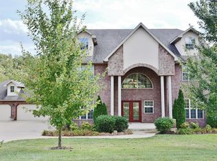 172 Ashwood Ln, Branson West, MO 65737