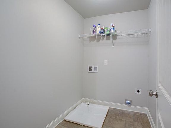 4th image of 7015 Derby Dr SE