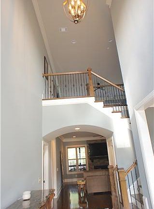 5th image of 1810 Eaves Ct