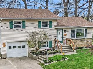 2732 Newstead Ave SW, Wyoming, MI 49509