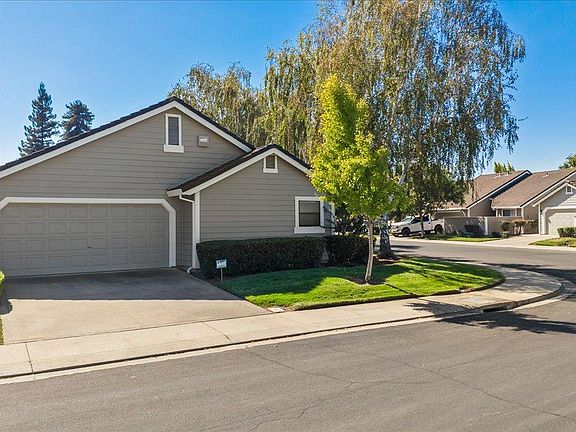 5th image of 3608 Blackstone Way