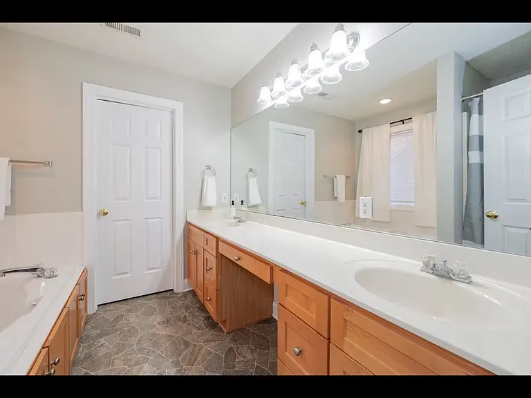 102 Wyndpark Cir — Photo 13