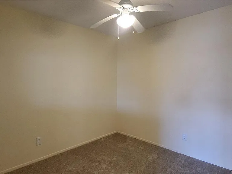 2822 S Bartell Dr #21 — Photo 16