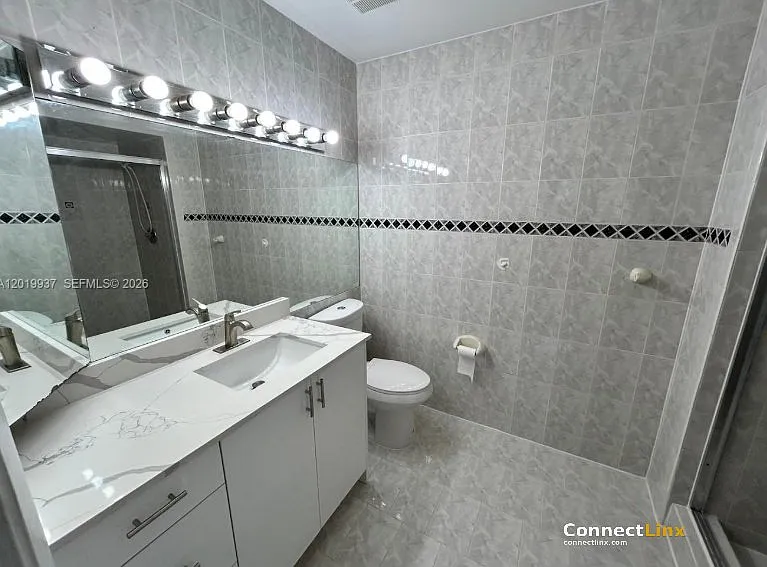 1325 NW 124th Ave — Photo 17