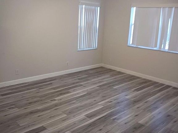 4th image of 738 Perdido Heights Dr